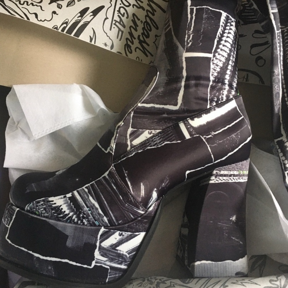 Current Mood Interstellar Thigh High Boots BNIB - Picture 2 of 3
